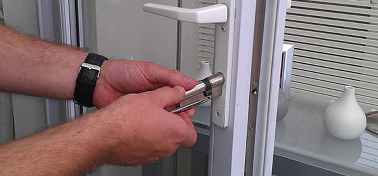 Commercial Door Lock Repair in Lynwood